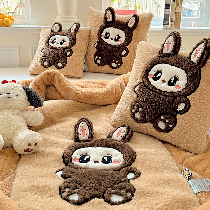 91家纺网 家纺一手货源 找家纺 古本家居 2025新款圆滚滚抱枕被 圆滚滚驼