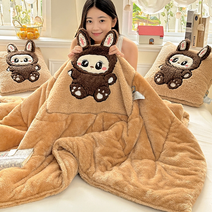 91家纺网 家纺一手货源 找家纺 古本家居 2025新款圆滚滚抱枕被 圆滚滚驼