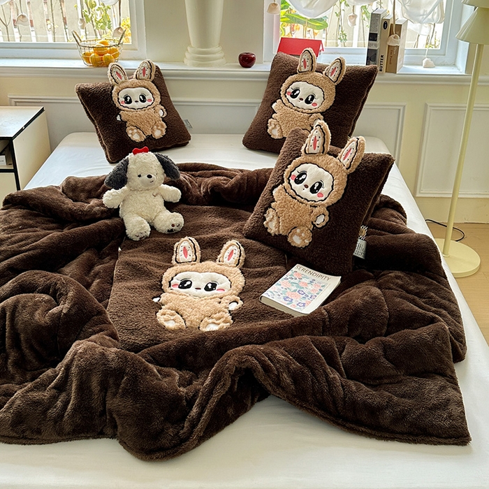 91家纺网 家纺一手货源 找家纺 古本家居 2025新款圆滚滚抱枕被 圆滚滚咖