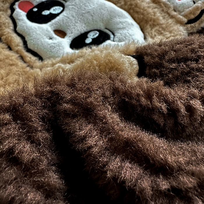 91家纺网 家纺一手货源 找家纺 古本家居 2025新款圆滚滚抱枕被 圆滚滚咖