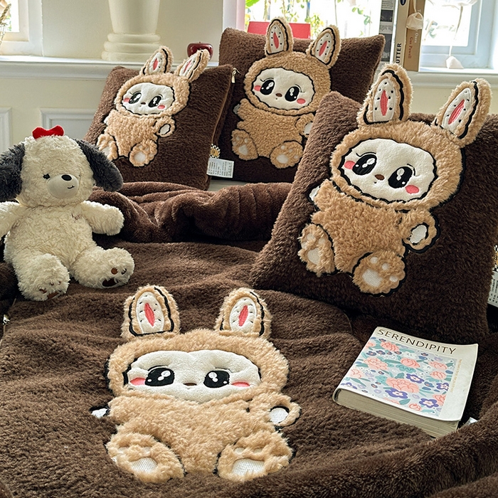 91家纺网 家纺一手货源 找家纺 古本家居 2025新款圆滚滚抱枕被 圆滚滚咖