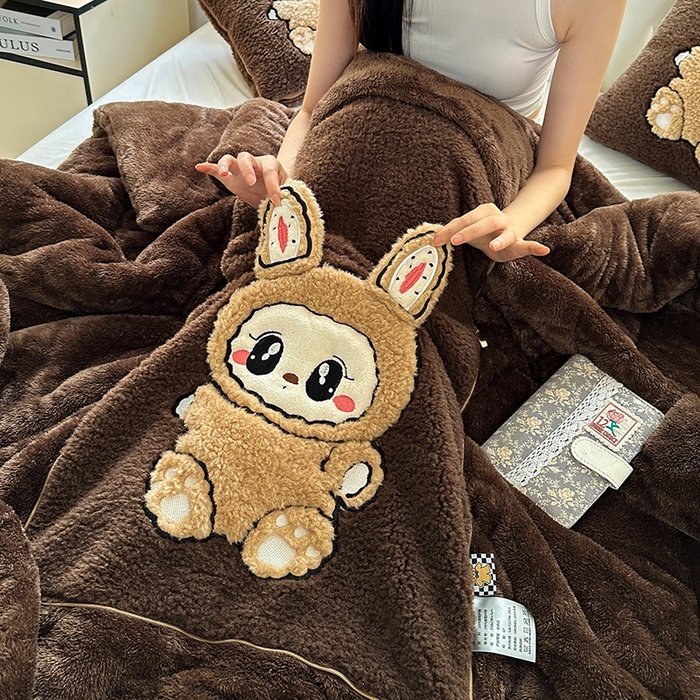 91家纺网 家纺一手货源 找家纺 古本家居 2025新款圆滚滚抱枕被 圆滚滚咖