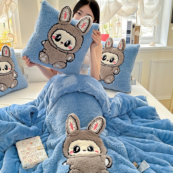 91家纺网 家纺一手货源 找家纺 古本家居 2025新款圆滚滚抱枕被 圆滚滚蓝