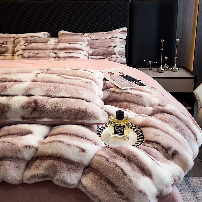 91家纺网 家纺一手货源 找家纺 （总）畅畅家纺 2025新款高克重10斤加厚轻奢扎染兔毛绒四件套-巴黎之春