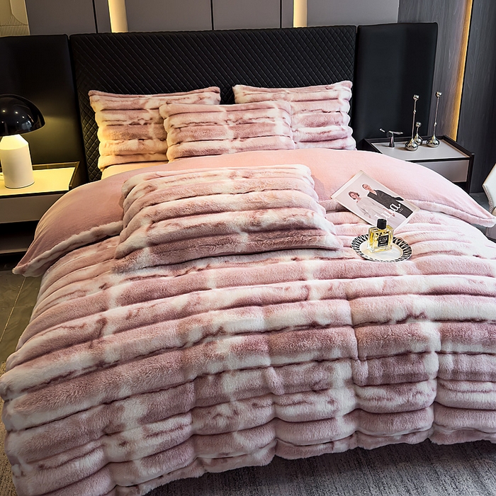 91家纺网 家纺一手货源 找家纺 畅畅家纺 2025新款高克重10斤加厚轻奢扎染兔毛绒四件套-巴黎之春 巴黎之春-皮粉