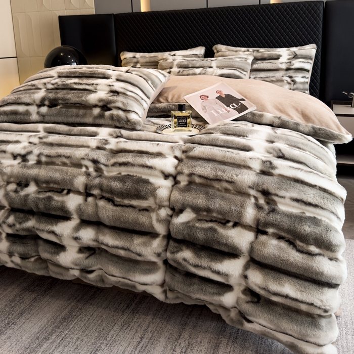 91家纺网 家纺一手货源 找家纺 畅畅家纺 2025新款高克重10斤加厚轻奢扎染兔毛绒四件套-巴黎之春 巴黎之春-灰色