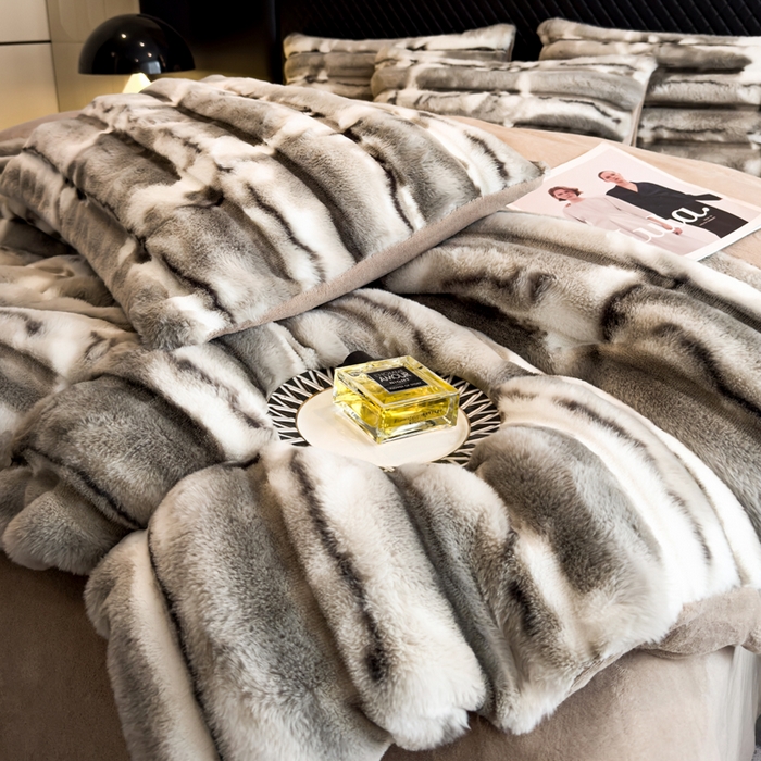 91家纺网 家纺一手货源 找家纺 畅畅家纺 2025新款高克重10斤加厚轻奢扎染兔毛绒四件套-巴黎之春 巴黎之春-灰色