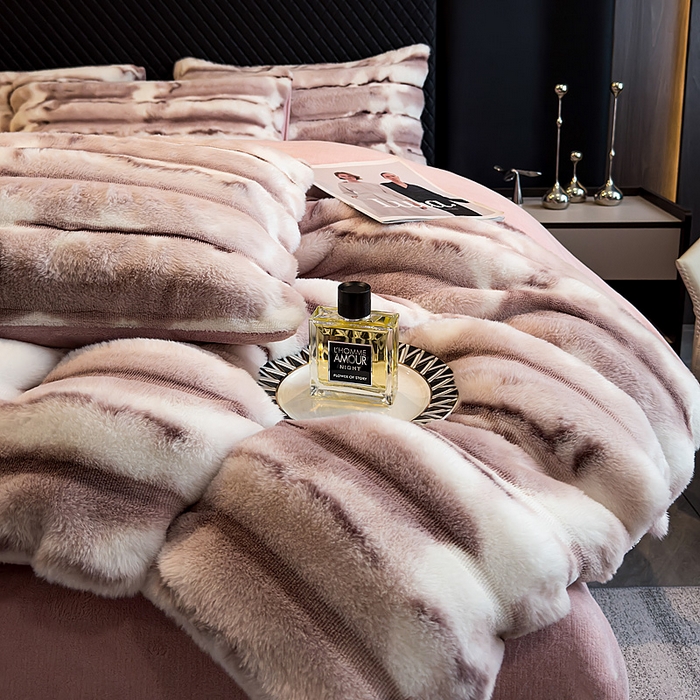 91家纺网 家纺一手货源 找家纺 畅畅家纺 2025新款高克重10斤加厚轻奢扎染兔毛绒四件套-巴黎之春 巴黎之春-豆沙