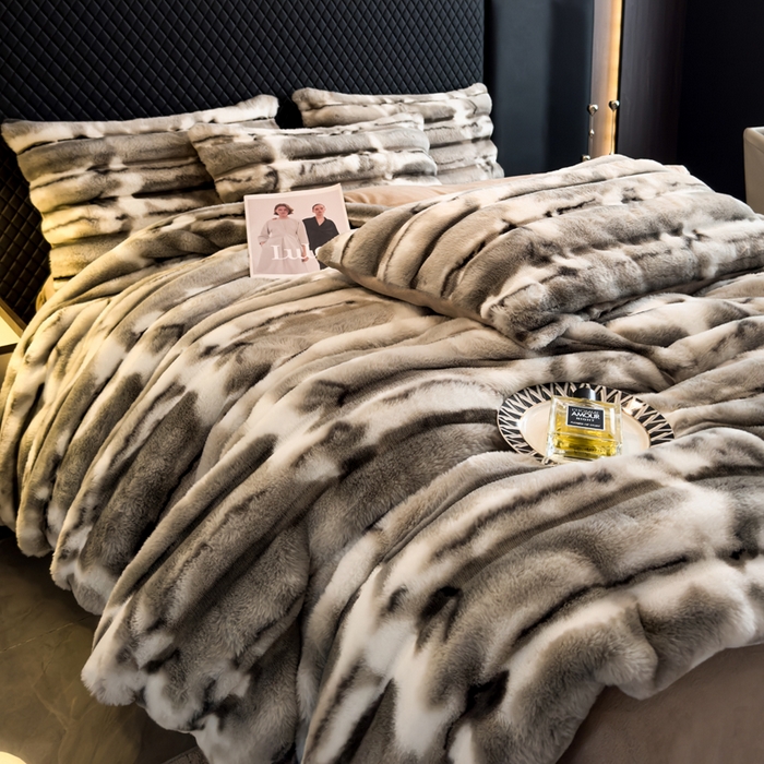 91家纺网 家纺一手货源 找家纺 畅畅家纺 2025新款高克重10斤加厚轻奢扎染兔毛绒四件套-巴黎之春 巴黎之春-灰色