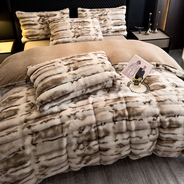 91家纺网 家纺一手货源 找家纺 畅畅家纺 2025新款高克重10斤加厚轻奢扎染兔毛绒四件套-巴黎之春 巴黎之春-驼色