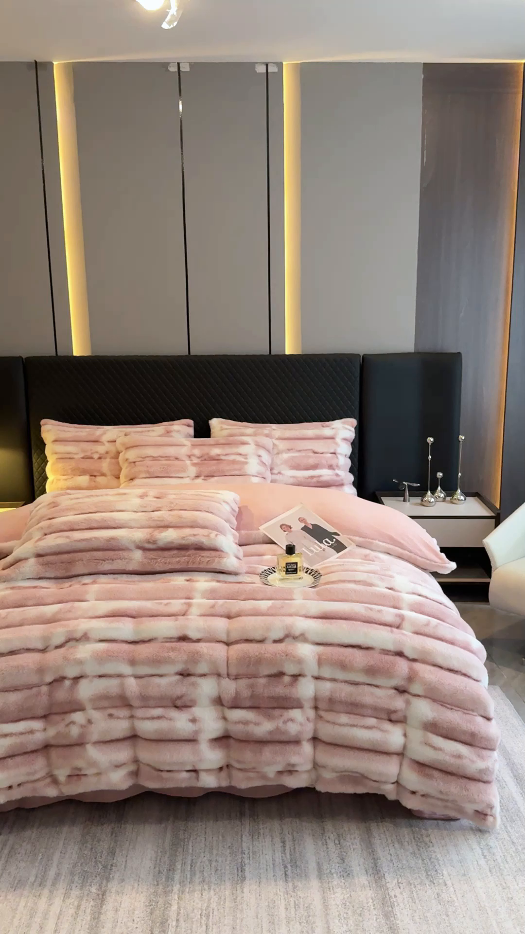 91家纺网 家纺一手货源 找家纺 畅畅家纺 2025新款高克重10斤加厚轻奢扎染兔毛绒四件套-巴黎之春 巴黎之春-皮粉