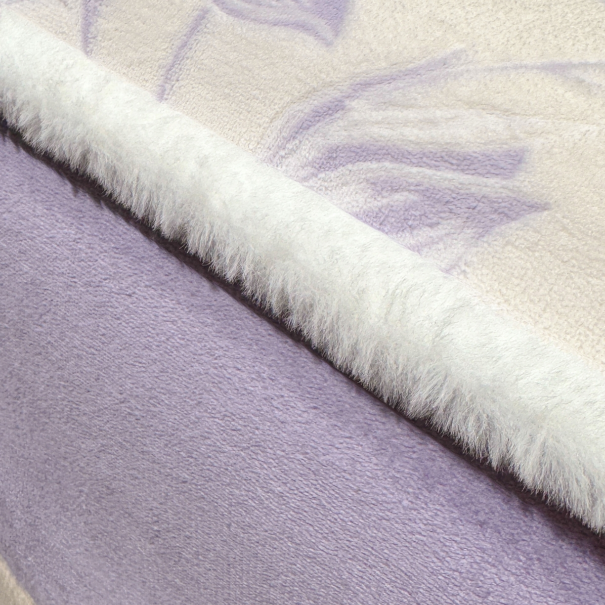 91家纺网 家纺一手货源 找家纺 ME/ERA HOME寐时代 2025新款牛奶绒雕花兔毛绒包边床笠 花枝飞舞