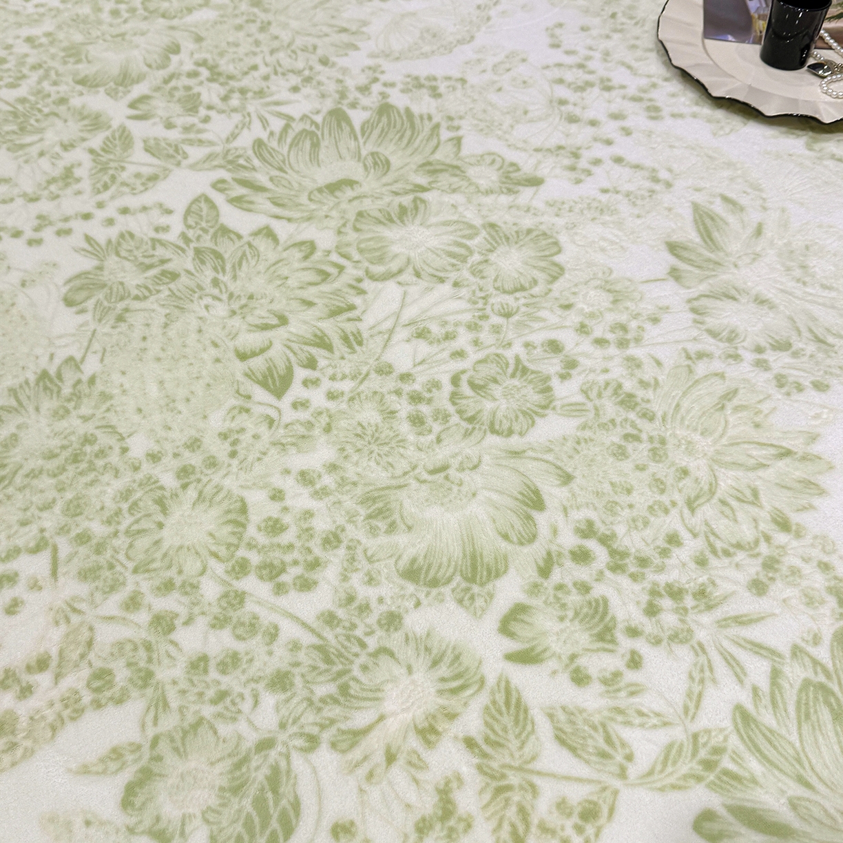 91家纺网 家纺一手货源 找家纺 ME/ERA HOME寐时代 2025新款牛奶绒雕花兔毛绒包边床笠 碎花漫语