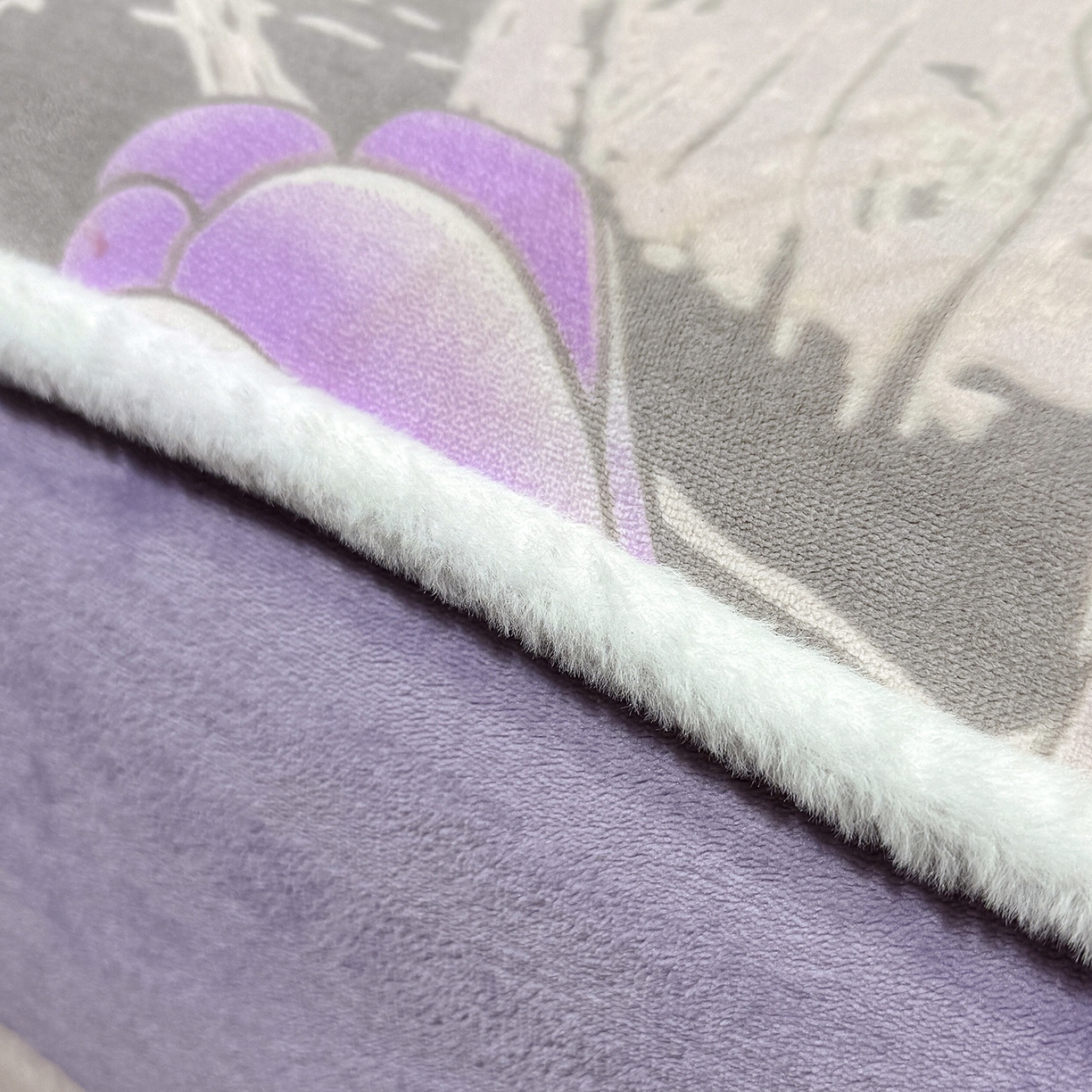 91家纺网 家纺一手货源 找家纺 ME/ERA HOME寐时代 2025新款牛奶绒雕花兔毛绒包边床笠 郁金香紫