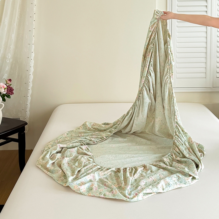 91家纺网 家纺一手货源 找家纺 卢赛尔 2025新款水洗珍珠棉皱皱纱印花床笠 千姿