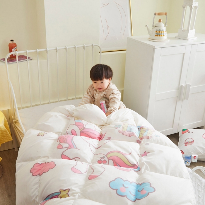 91家纺网 家纺一手货源 找家纺 暖羽屋羽绒馆 2025新款老虎羽绒丝被学生羽毛被被芯加厚保暖可爱卡通儿童羽绒被 独角兽