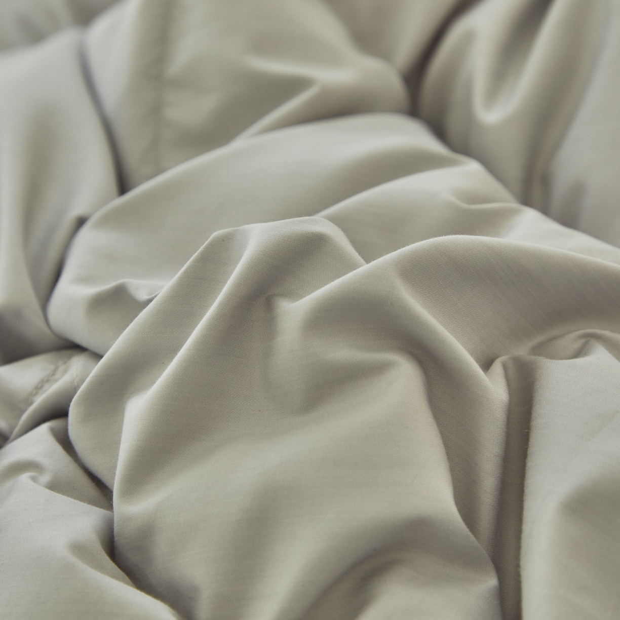 91家纺网 家纺一手货源 找家纺 暖羽屋羽绒馆 2025新款天丝莱赛尔羽绒丝被芯羽绒被子1.5米儿童学生羽绒被1.2婴幼儿园 平格  灰