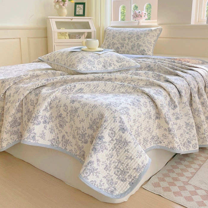 91家纺网 家纺一手货源 找家纺 金丝兔 2025新款小清新斜纹纯棉床盖 全棉夹棉床盖 床盖三件套 榻榻米抗盖绗缝加厚床单 白山茶