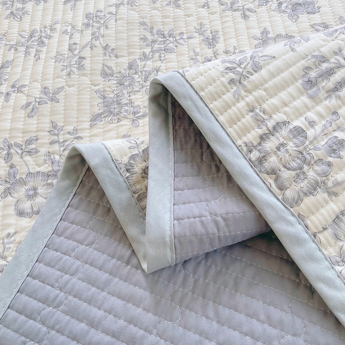 91家纺网 家纺一手货源 找家纺 金丝兔 2025新款小清新斜纹纯棉床盖 全棉夹棉床盖 床盖三件套 榻榻米抗盖绗缝加厚床单 白山茶