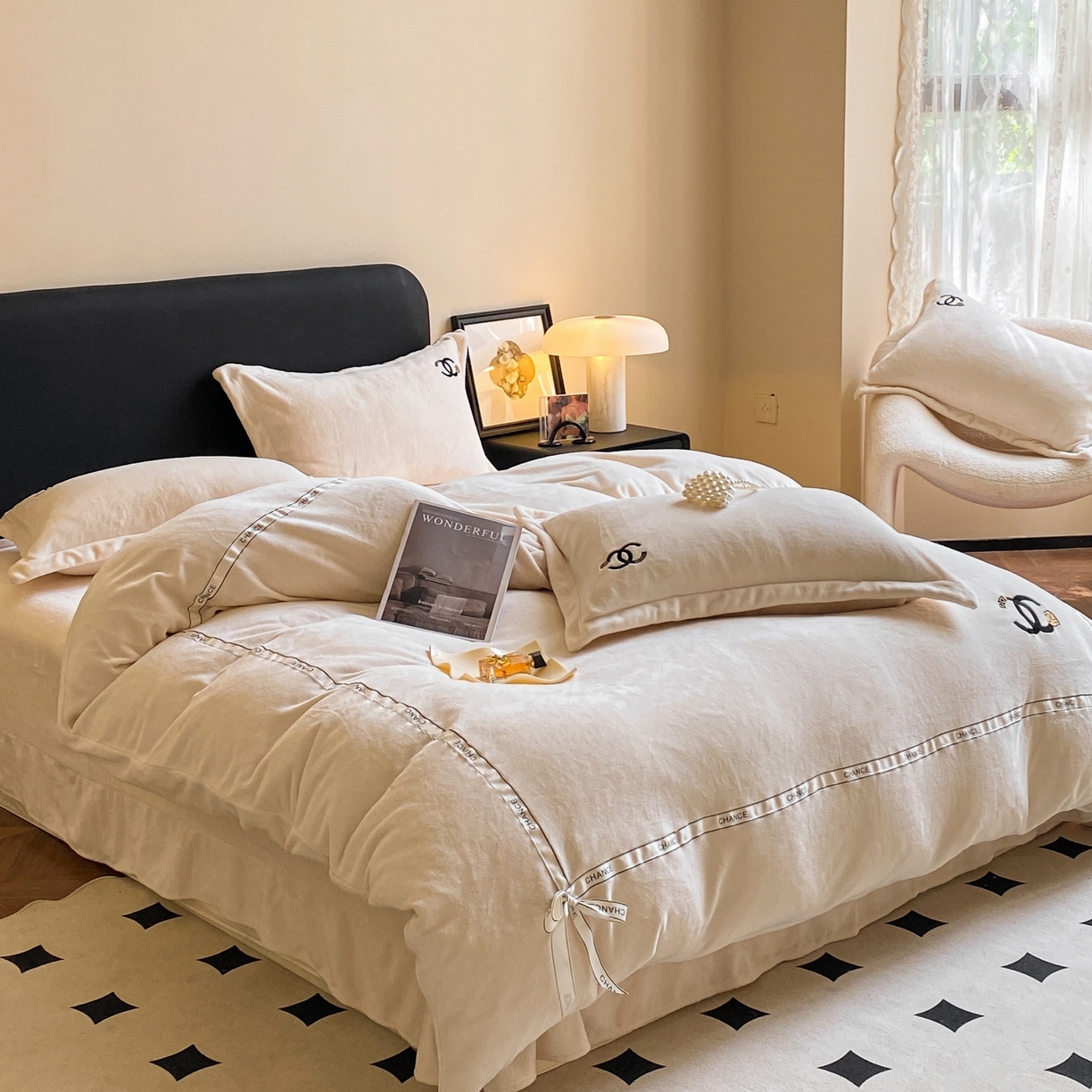 91家纺网 家纺一手货源 找家纺 （总）庭笙 新款牛奶绒小香风立体织带蝴蝶结四件套-COCO