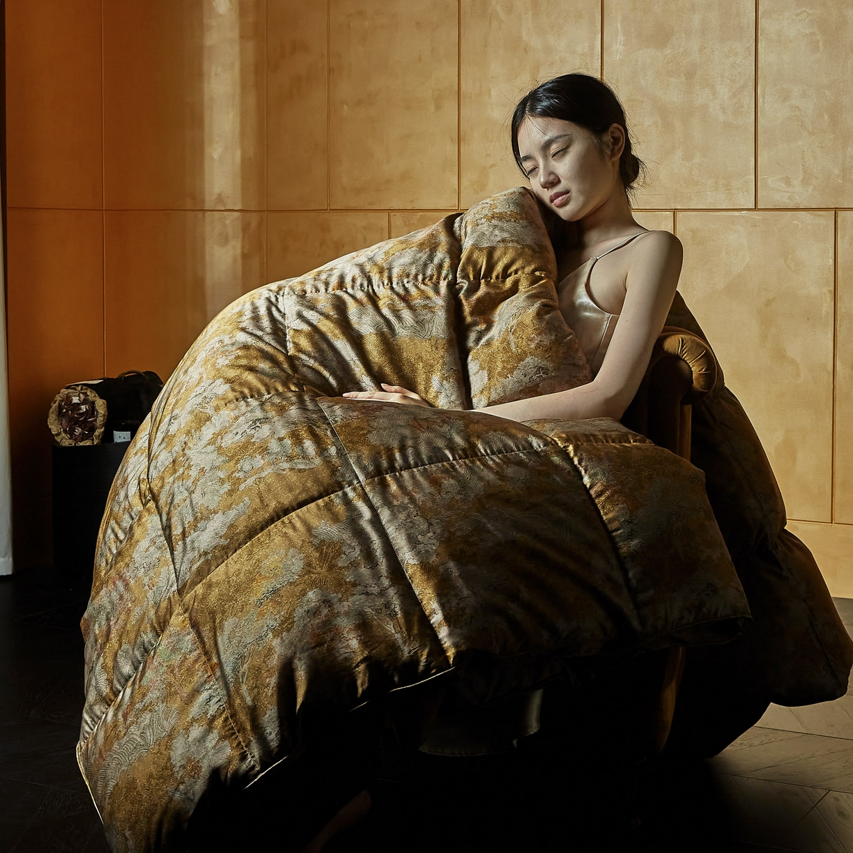 91家纺网 家纺一手货源 找家纺 暖羽屋羽绒馆 2025新款绒子含量95鹅绒被子羽绒被芯水墨国风鹅绒被婚庆双人冬被 枫林晚