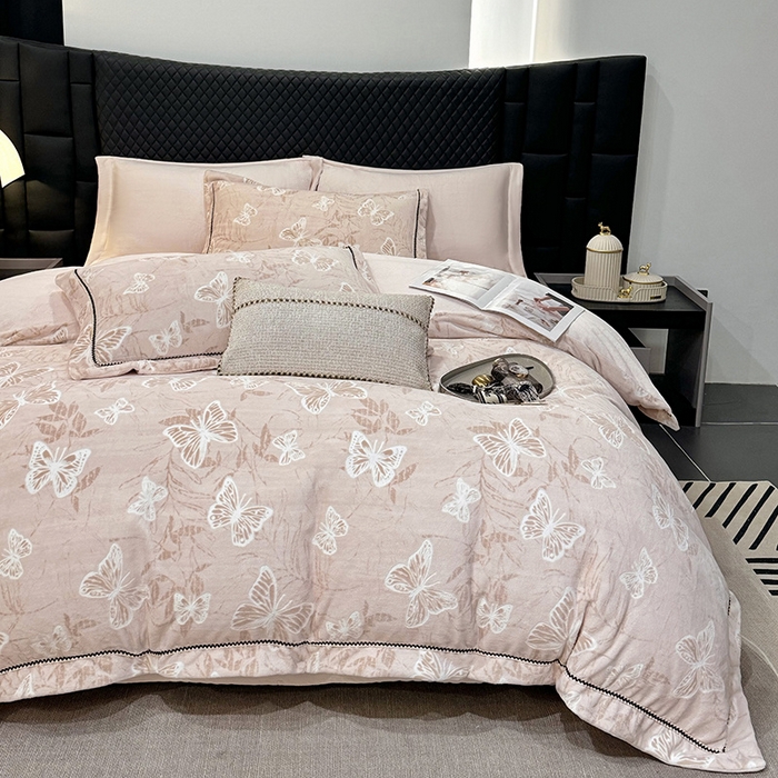 91家纺网 家纺一手货源 找家纺 （总）好阁家纺 2025新款轻奢织带雕花牛奶绒四件套