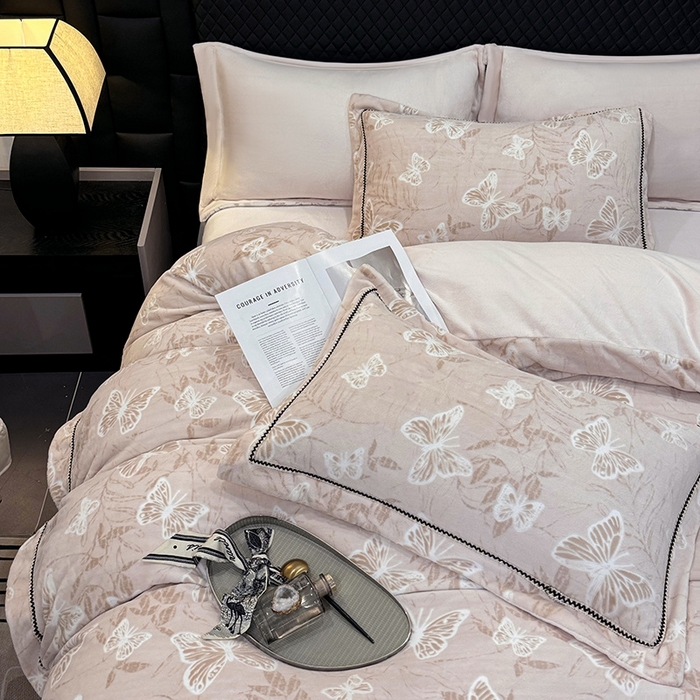 91家纺网 家纺一手货源 找家纺 （总）好阁家纺 2025新款轻奢织带雕花牛奶绒四件套