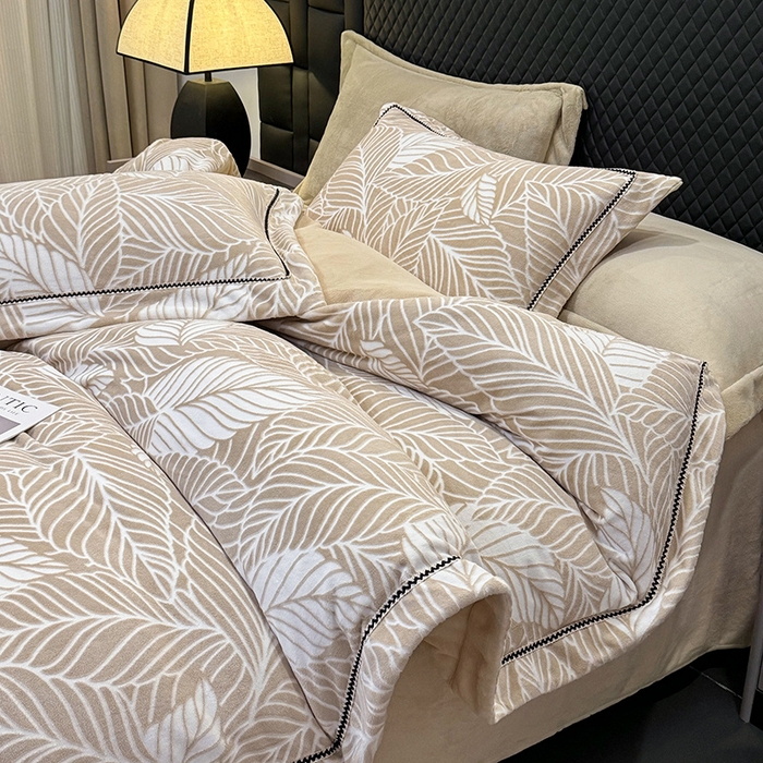 好阁家纺 2025新款轻奢织带雕花牛奶绒四件套 叶叶情深-卡其