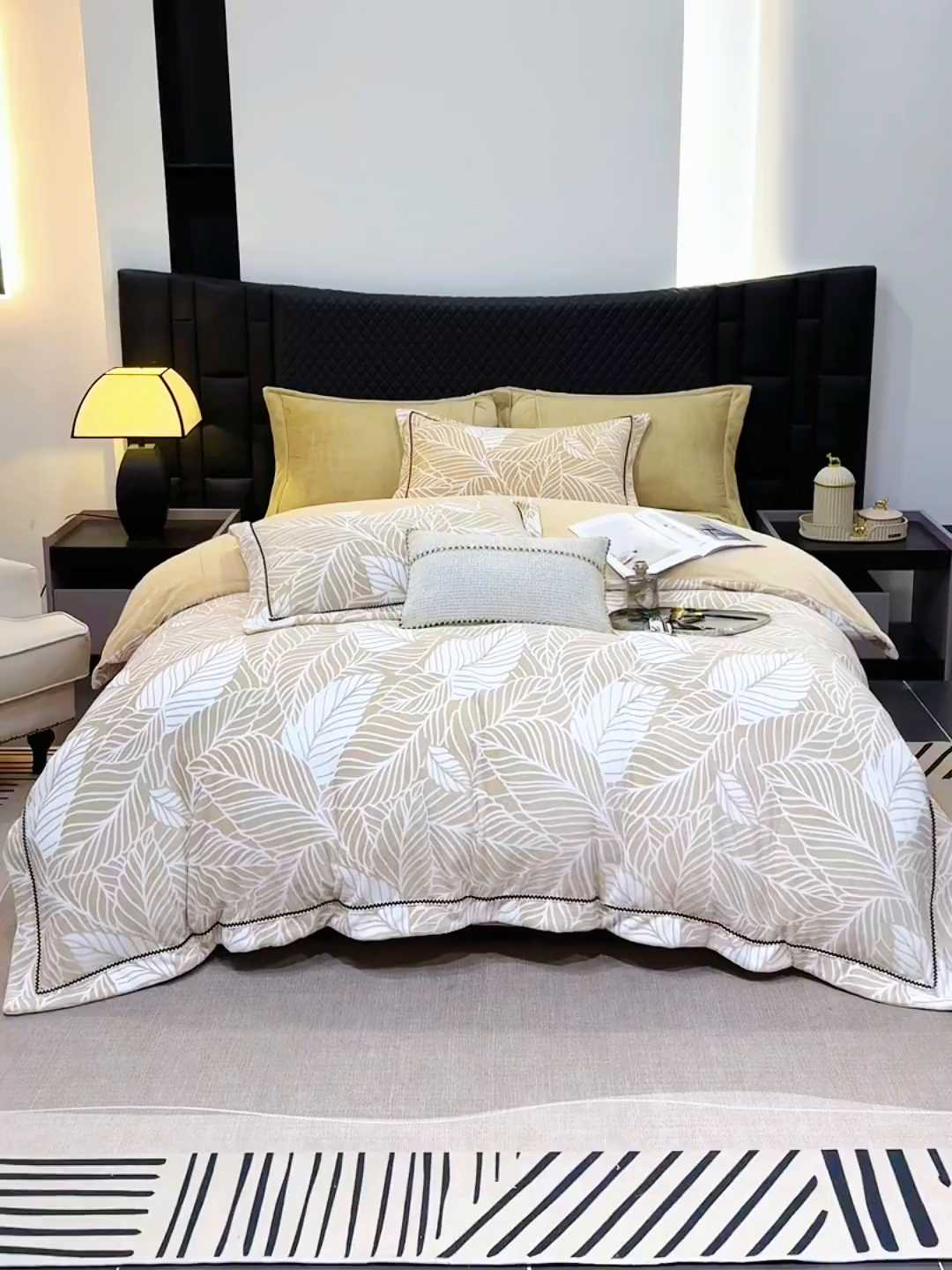 91家纺网 家纺一手货源 找家纺 好阁家纺 2025新款轻奢织带雕花牛奶绒四件套 叶叶情深-卡其