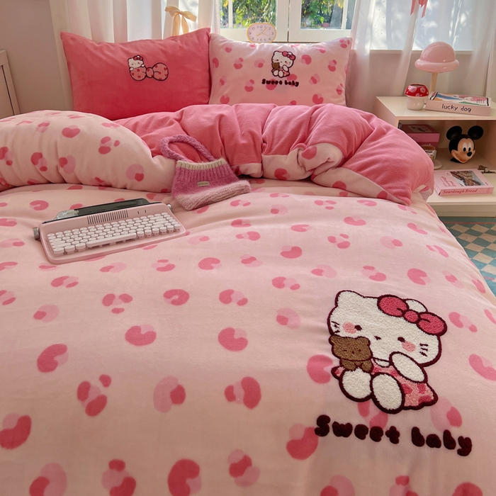 91家纺网 家纺一手货源 找家纺 桃喜 2025新款牛奶绒猫咪毛巾绣系列四件套-系列一 豹纹猫咪粉