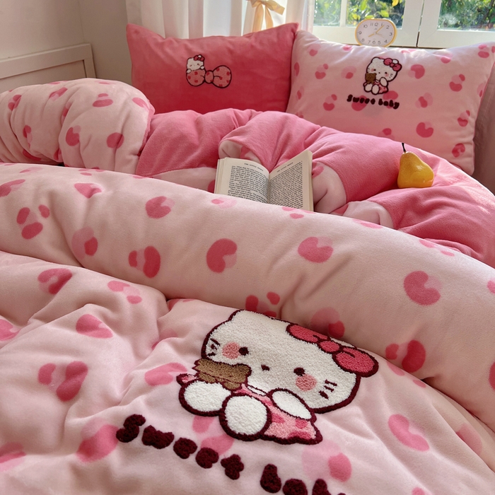 91家纺网 家纺一手货源 找家纺 桃喜 2025新款牛奶绒猫咪毛巾绣系列四件套-系列一 豹纹猫咪粉