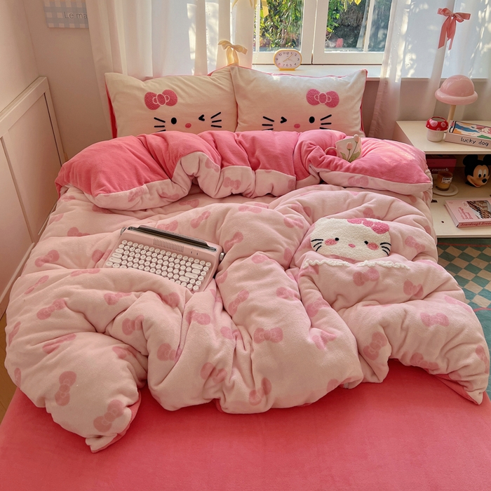 91家纺网 家纺一手货源 找家纺 桃喜 2025新款牛奶绒猫咪毛巾绣系列四件套-系列一 超甜小猫