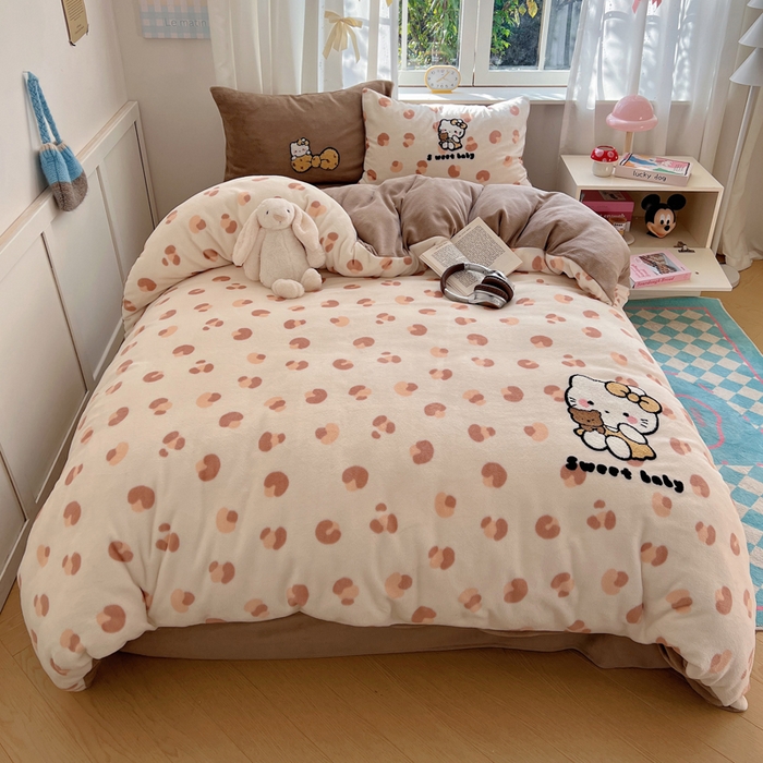 91家纺网 家纺一手货源 找家纺 桃喜 2025新款牛奶绒猫咪毛巾绣系列四件套-系列一 豹纹猫咪咖