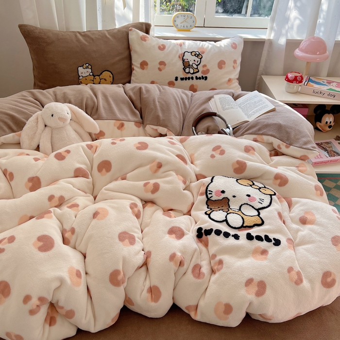 91家纺网 家纺一手货源 找家纺 桃喜 2025新款牛奶绒猫咪毛巾绣系列四件套-系列一 豹纹猫咪咖