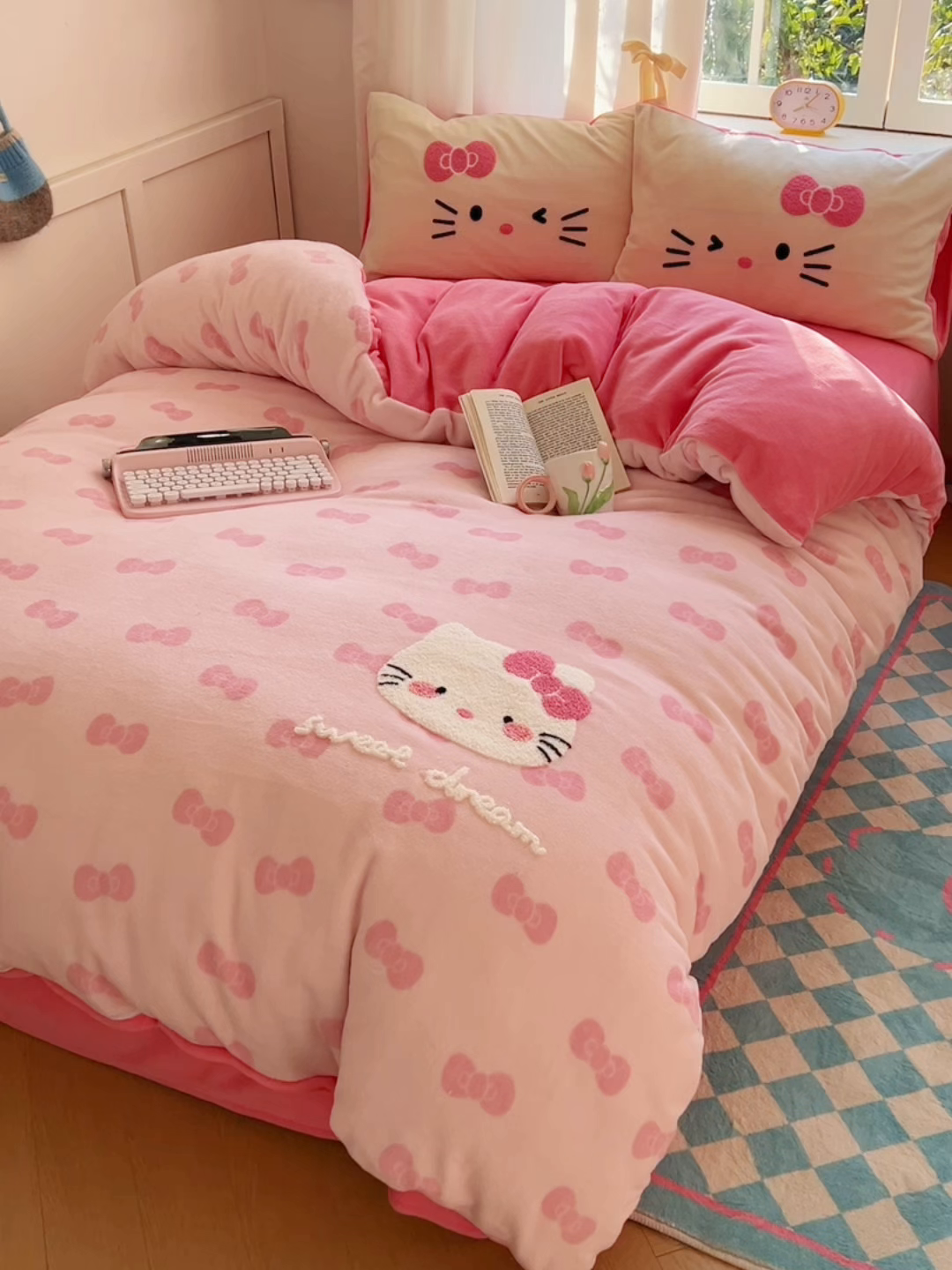 91家纺网 家纺一手货源 找家纺 桃喜 2025新款牛奶绒猫咪毛巾绣系列四件套-系列一 超甜小猫