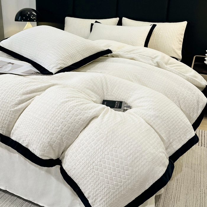 好阁家纺 2025新款极简小香风雕花牛奶绒黑边四件套-风格二 千鸟格