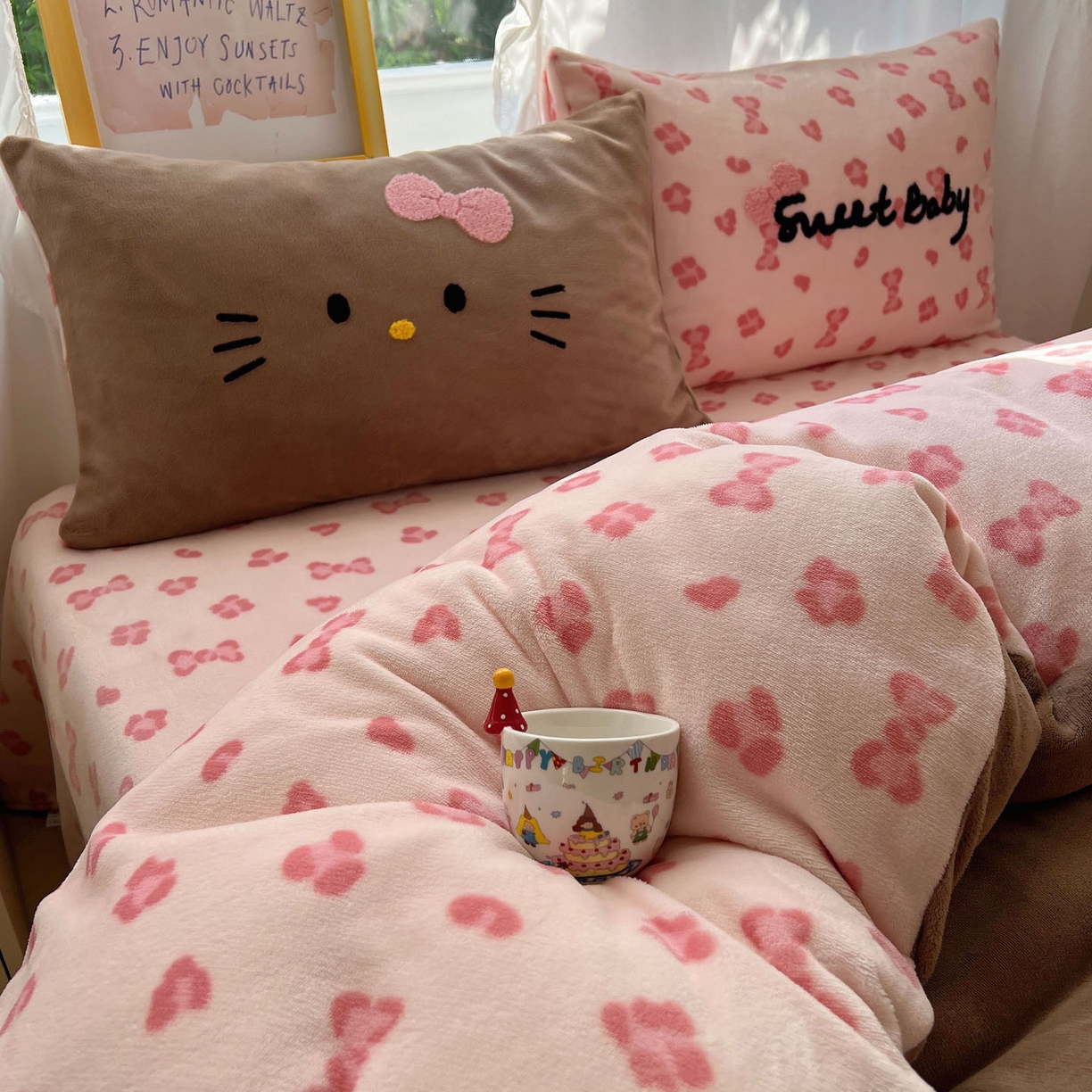 91家纺网 家纺一手货源 找家纺 桃喜 2025新款牛奶绒猫咪毛巾绣系列四件套-系列二 黑皮猫猫