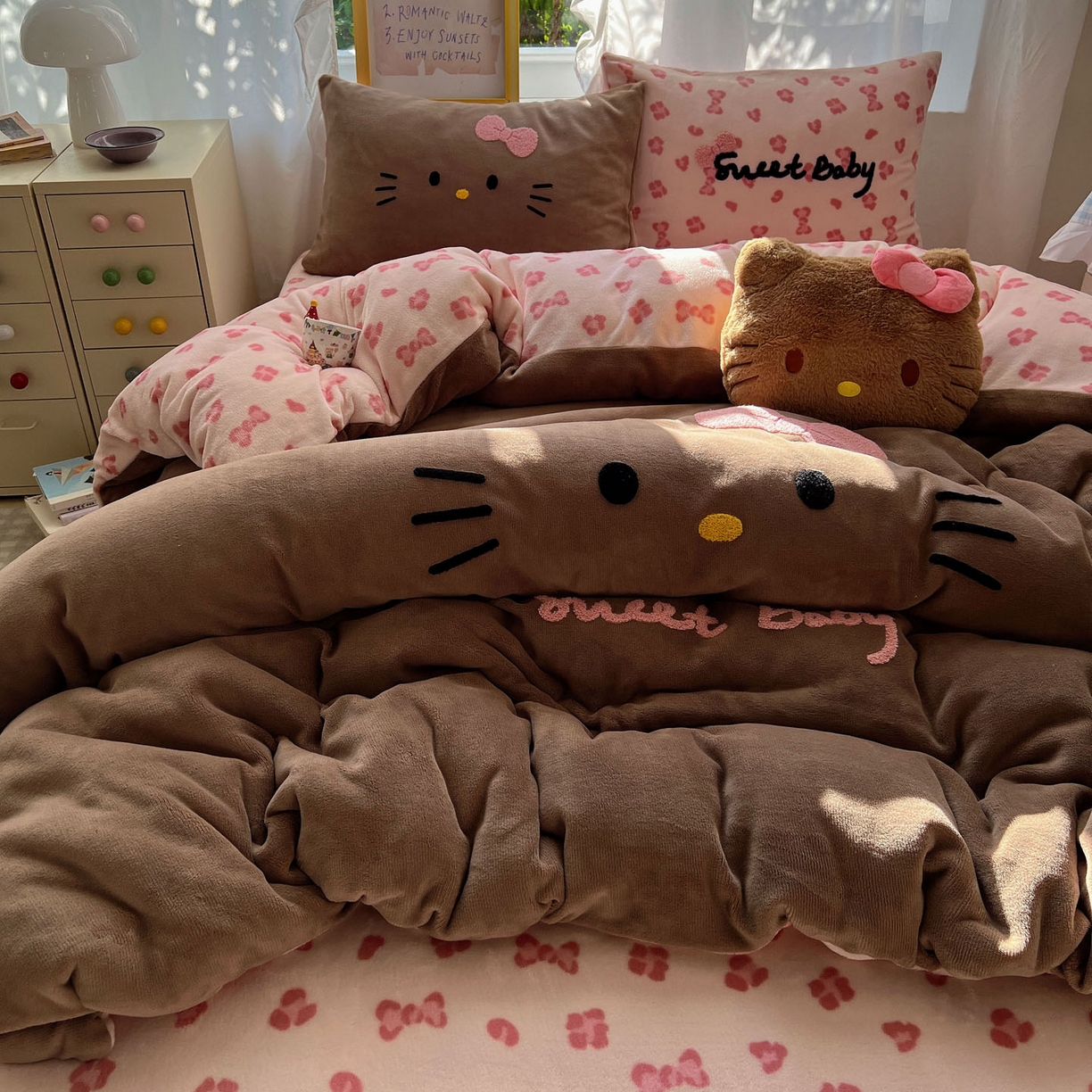 91家纺网 家纺一手货源 找家纺 （总）桃喜 2025新款牛奶绒猫咪毛巾绣系列四件套-系列二