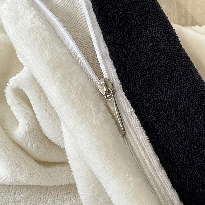 91家纺网 家纺一手货源 找家纺 好阁家纺 2025新款极简小香风雕花牛奶绒黑边四件套-风格二 亚历山大