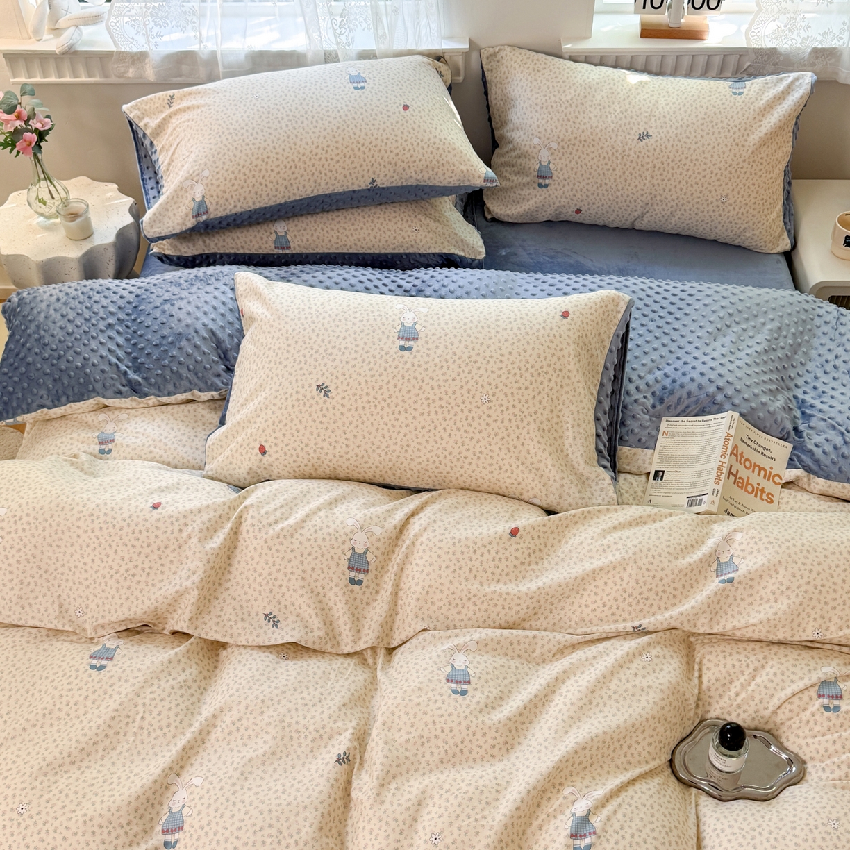 91家纺网 家纺一手货源 找家纺 雯雨家纺 2025新款ab版全棉豆豆绒婴儿绒牛奶绒单被套被罩单件 奶乎兔兔-米