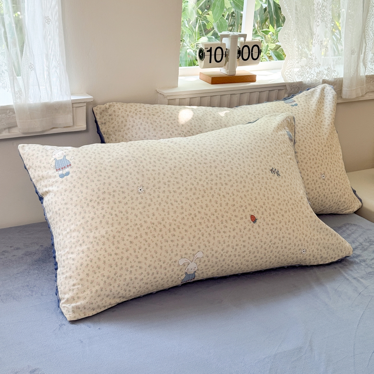 91家纺网 家纺一手货源 找家纺 雯雨家纺 2025新款ab版全棉豆豆绒婴儿绒牛奶绒单被套被罩单件 奶乎兔兔-米