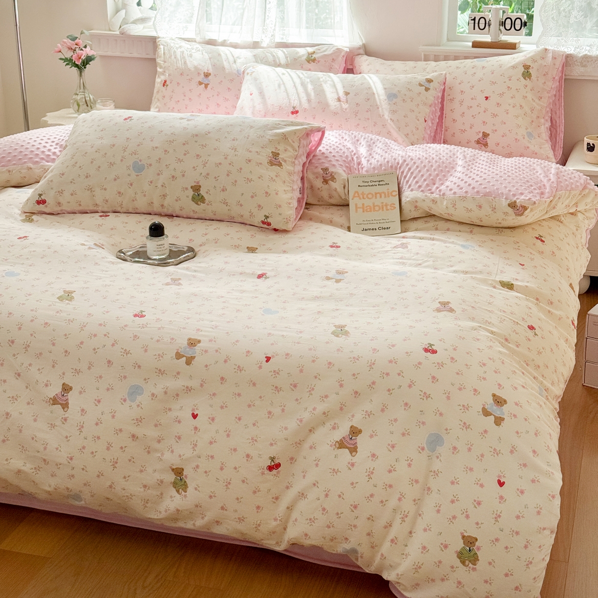 91家纺网 家纺一手货源 找家纺 雯雨家纺 2025新款ab版全棉豆豆绒婴儿绒牛奶绒单被套被罩单件 小熊慕斯