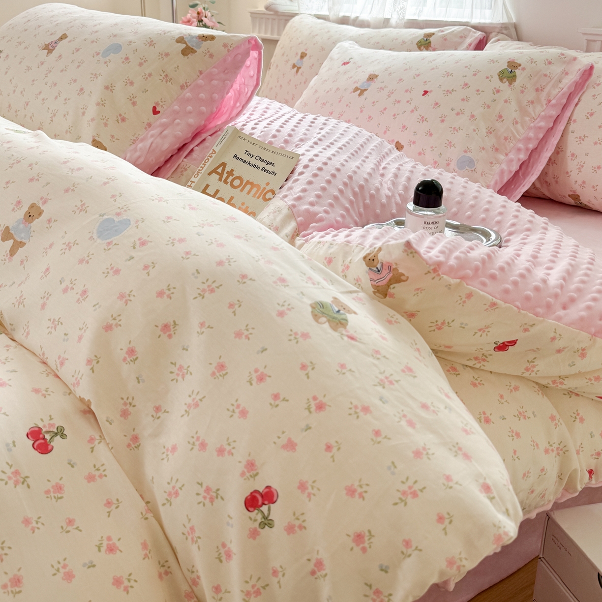 91家纺网 家纺一手货源 找家纺 雯雨家纺 2025新款ab版全棉豆豆绒婴儿绒牛奶绒单被套被罩单件 小熊慕斯