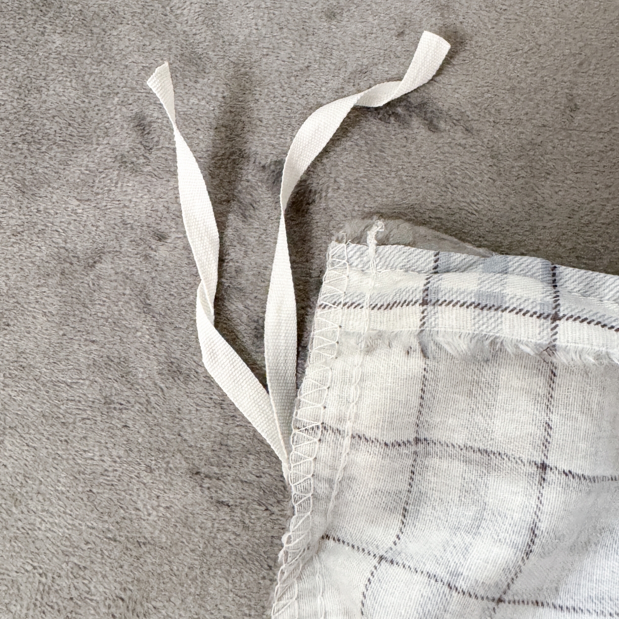 91家纺网 家纺一手货源 找家纺 雯雨家纺 2025新款ab版全棉豆豆绒婴儿绒牛奶绒四件套 冰格维尼-兰