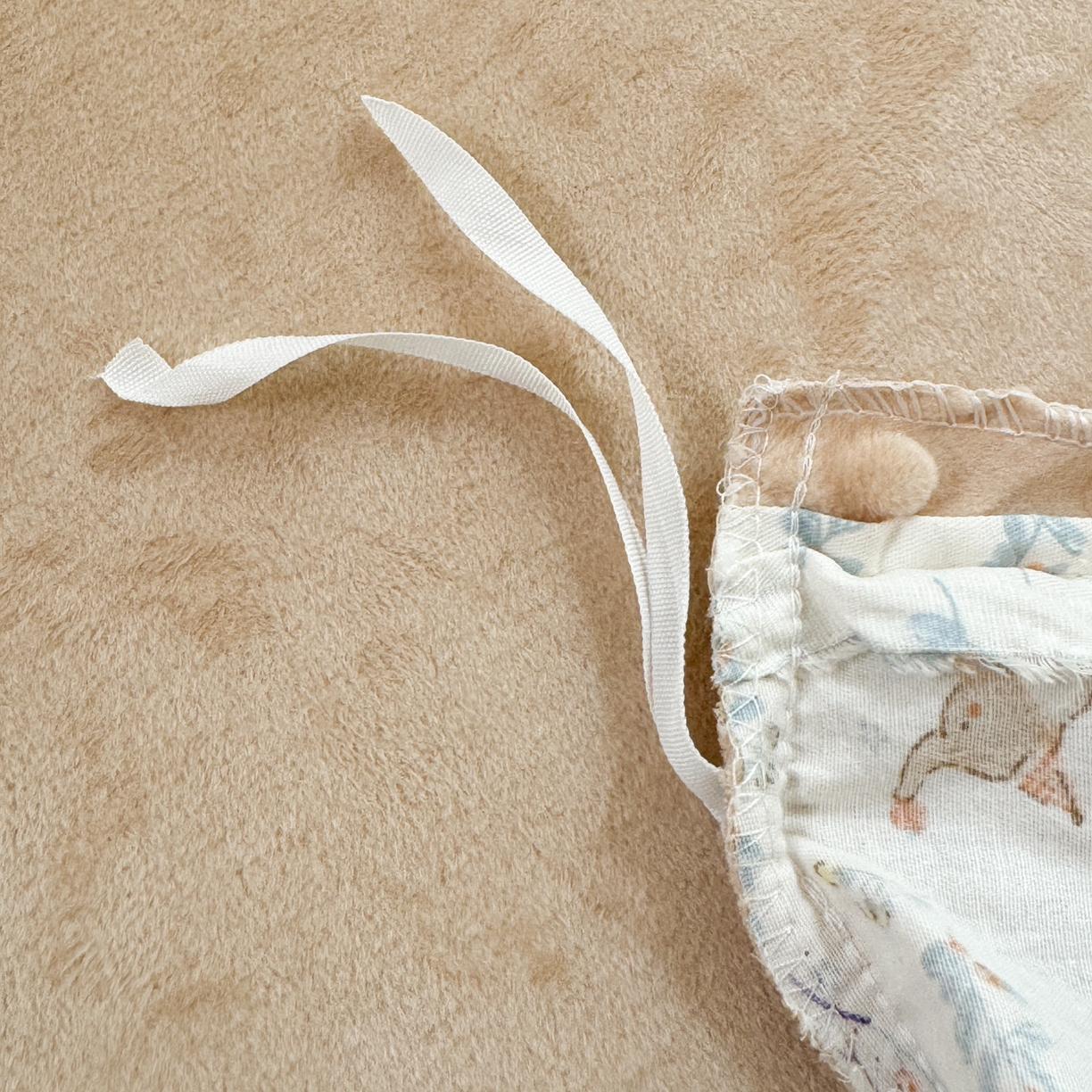 91家纺网 家纺一手货源 找家纺 雯雨家纺 2025新款ab版全棉豆豆绒婴儿绒牛奶绒四件套 花町香香