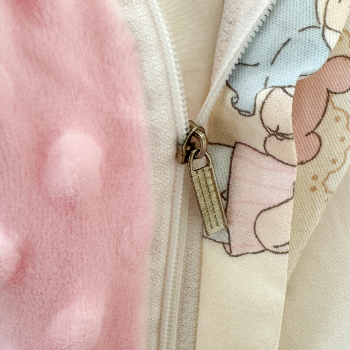 91家纺网 家纺一手货源 找家纺 雯雨家纺 2025新款ab版全棉豆豆绒婴儿绒牛奶绒四件套 集美卧室