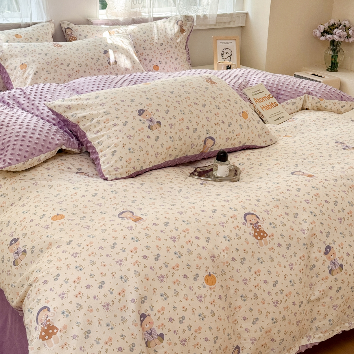 91家纺网 家纺一手货源 找家纺 雯雨家纺 2025新款ab版全棉豆豆绒婴儿绒牛奶绒四件套 碎花兔熊