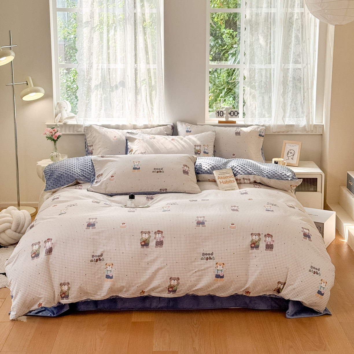 91家纺网 家纺一手货源 找家纺 雯雨家纺 2025新款ab版全棉豆豆绒婴儿绒牛奶绒四件套 小熊系铃