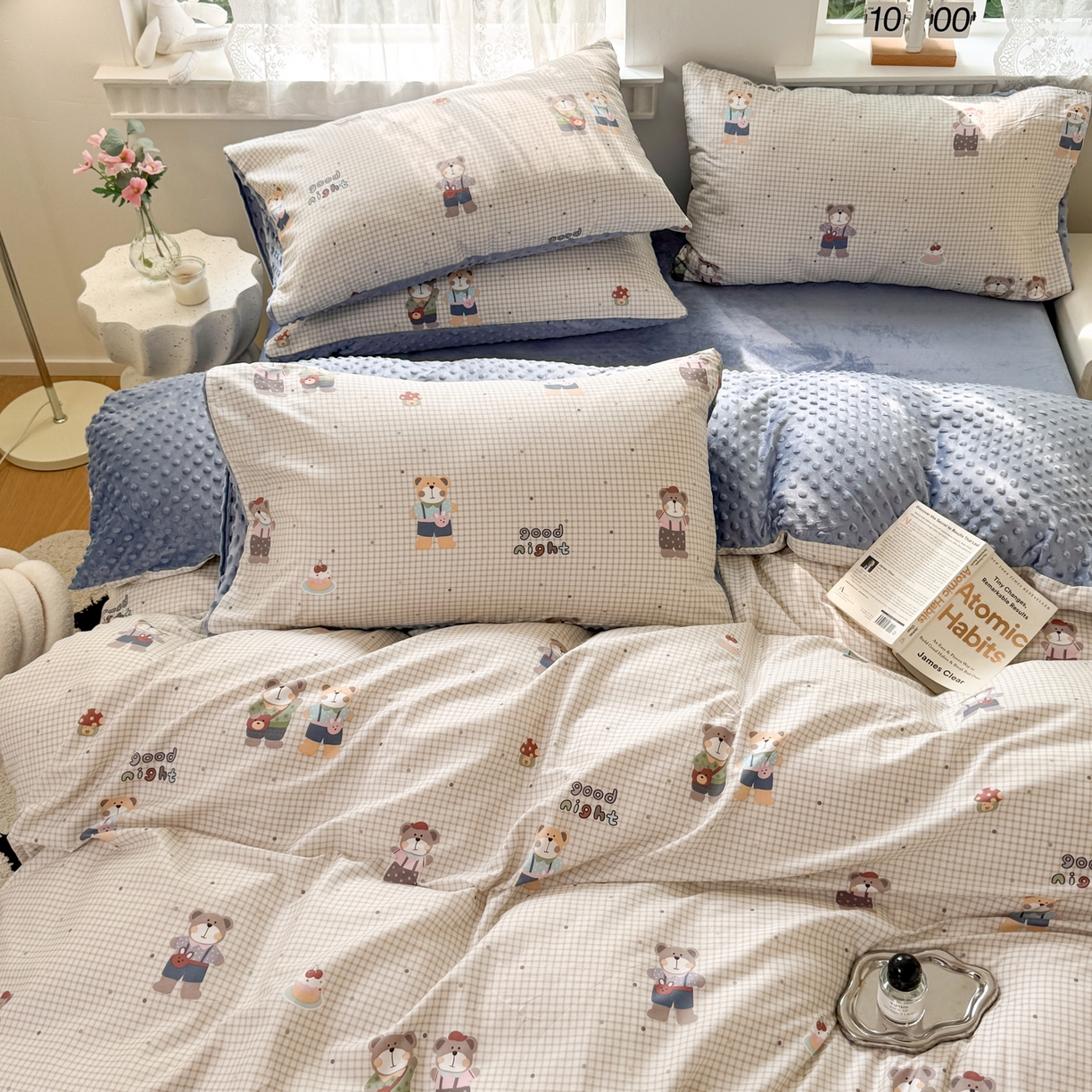 91家纺网 家纺一手货源 找家纺 雯雨家纺 2025新款ab版全棉豆豆绒婴儿绒牛奶绒四件套 小熊系铃