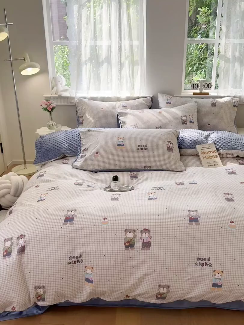 91家纺网 家纺一手货源 找家纺 雯雨家纺 2025新款ab版全棉豆豆绒婴儿绒牛奶绒四件套 小熊系铃